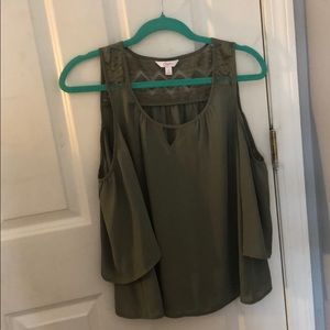 Army green long sleeve shirt with flowy sleeves